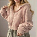 Sweat-moumoute-femme-rose-avec-capuche-et-zip
