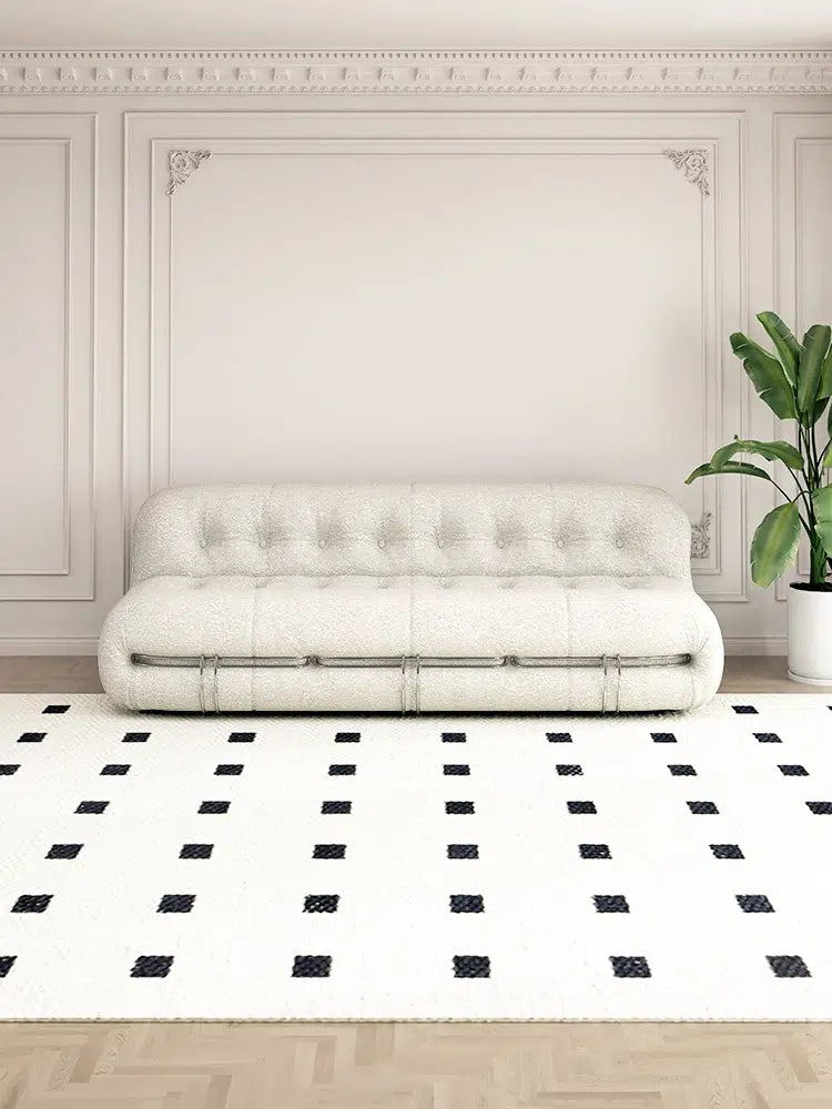 Canape-moumoute-blanc-dans-salon-elegant