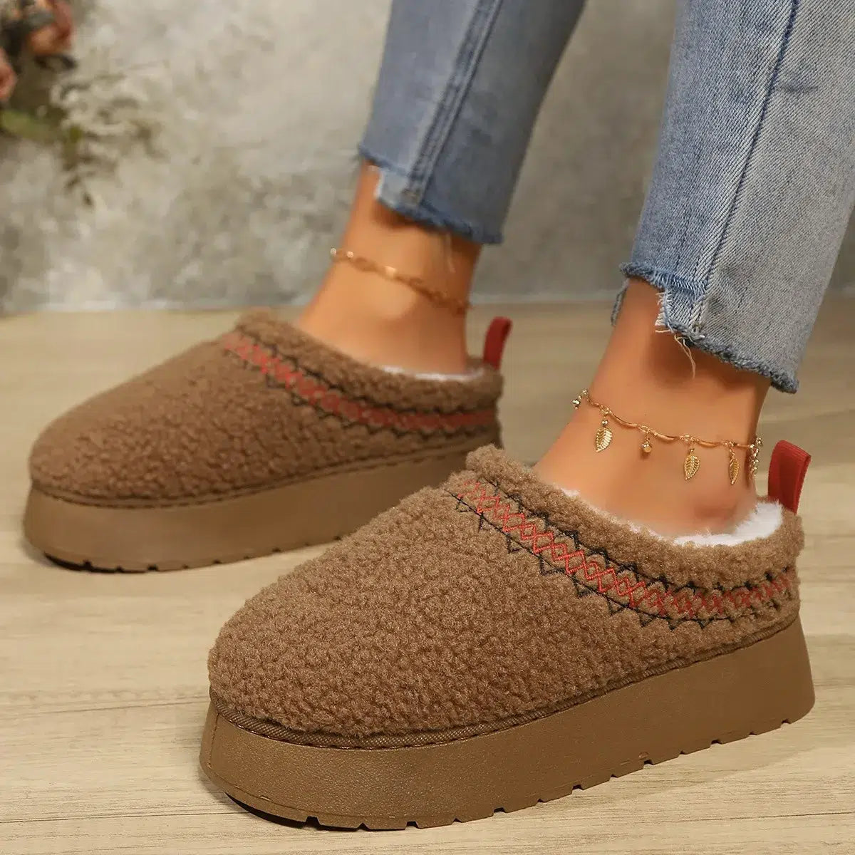 Chaussons-Tasman-Moumoute-marron-doux