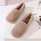 Chaussons-hiver-peluch-s-taupe-pour-interieur