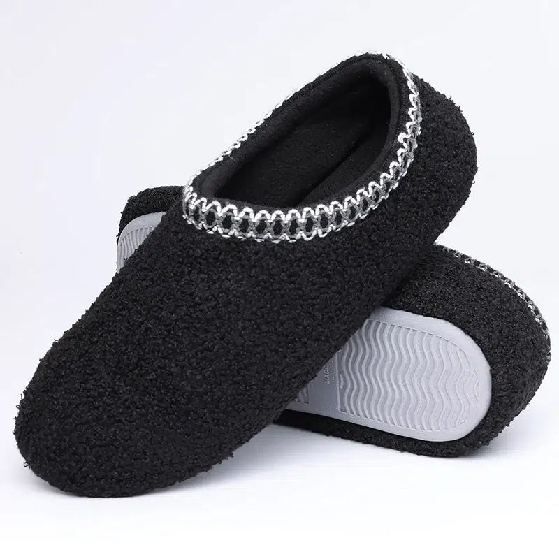 Claquette-homme-noire-moumoute-confort-semelle-antiglisse