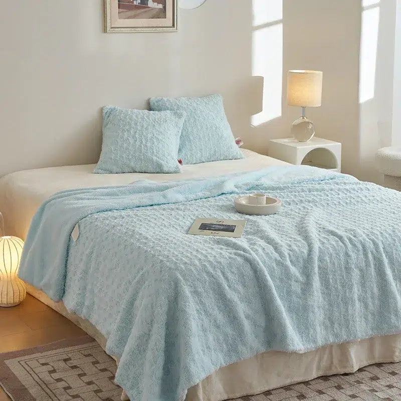 Couette-cocooning-bleu-clair-douce
