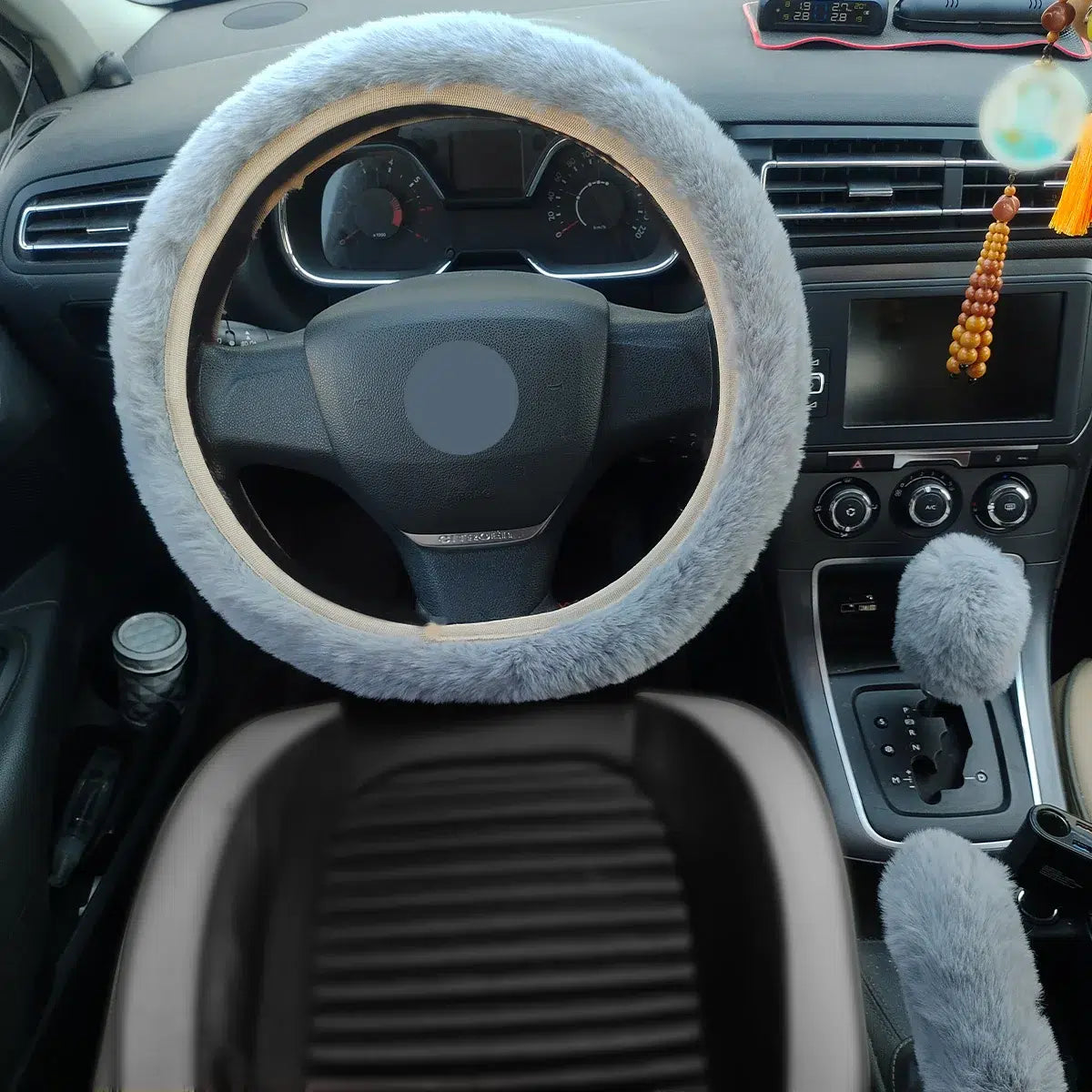 Couvre-volant-gris-confortable-pour-voiture