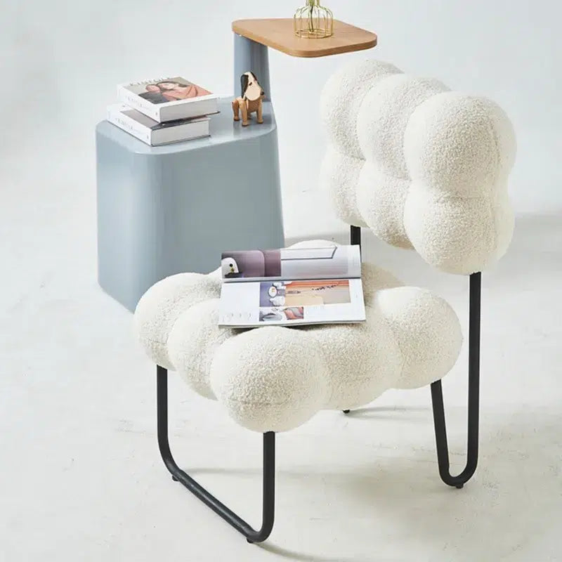 Fauteuil-moumoute-doux-moderne