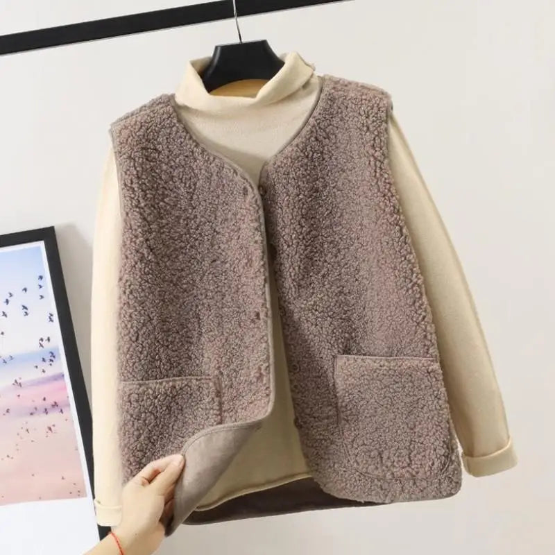 Gilet-marron-moumoute-sans-manche-confortable