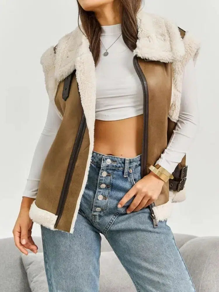 Gilet-sans-manche-marron-fourrure-blanche-style-cuir