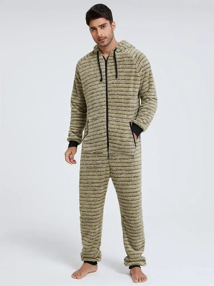 Grenouillere-homme-polaire-capuche-confortable