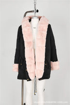 Manteau-hivernal-femme-noir-avec-fourrure-rose