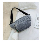Sac-ceinture-bouclette-gris-avec-fermetures-eclair