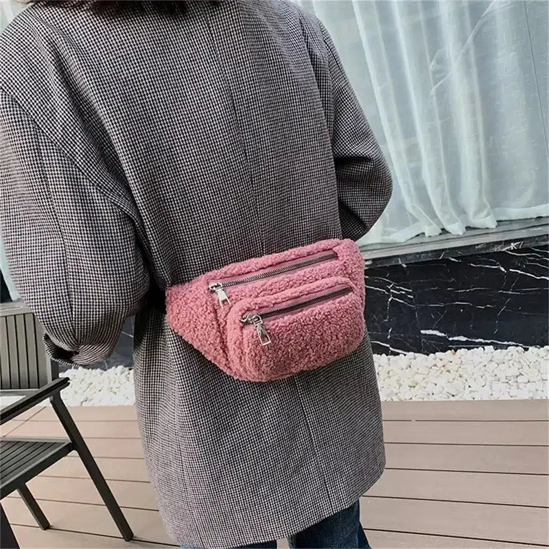 Sac-ceinture-molletonne-rose-avec-fermetures-eclair