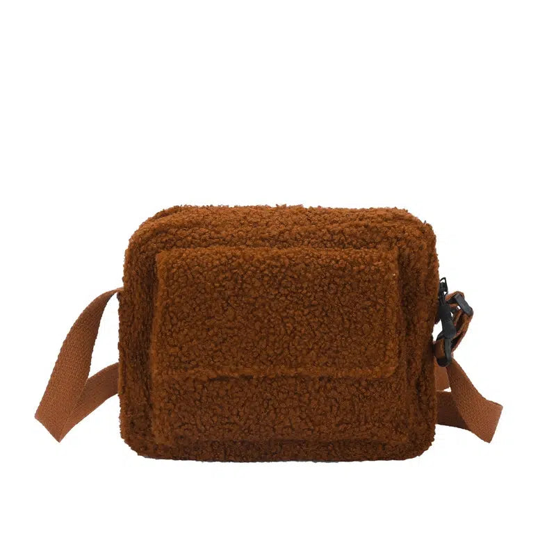 Sac-epaule-sherpa-marron-avec-sangle-reglable