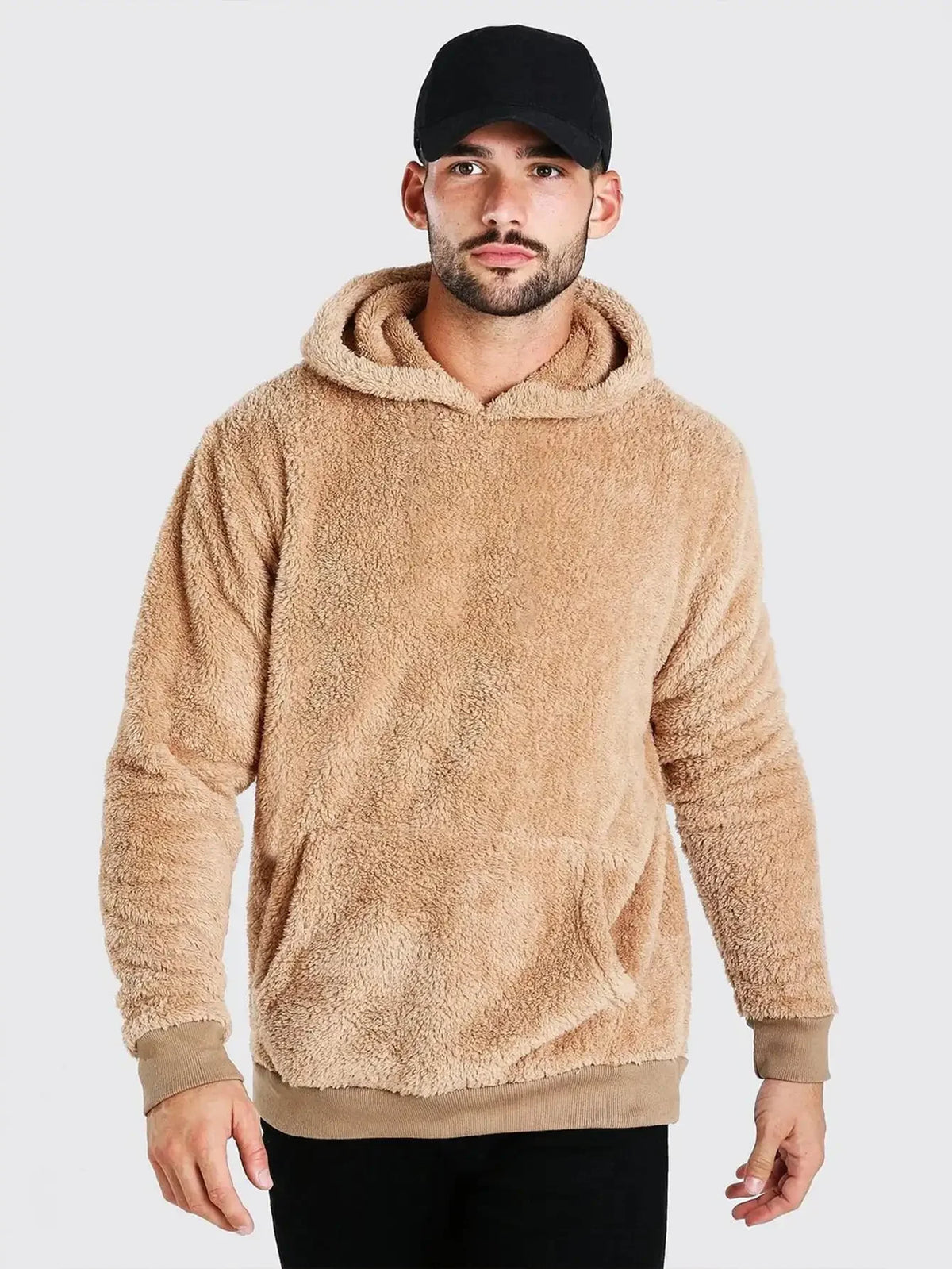 Sweat-molletonne-homme-beige-avec-capuche