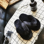 Tong-Moumoute-noir-elegante