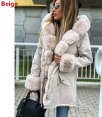 Veste-longue-femme-beige-fourrure-hivernale