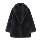 Veste-moumoute-noire-avec-col-large