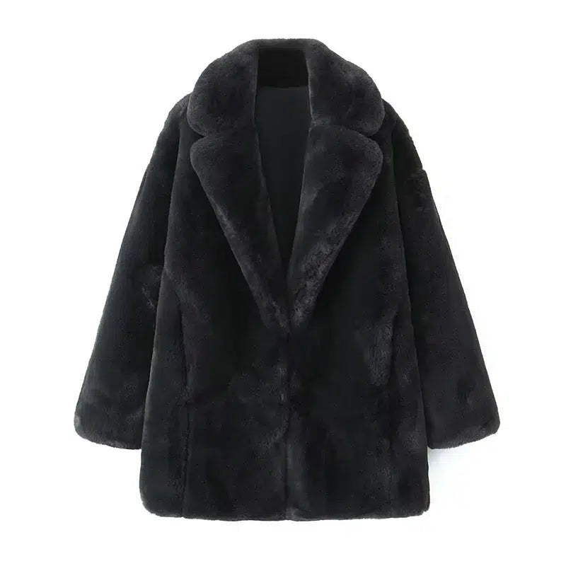 Veste-moumoute-noire-avec-col-large