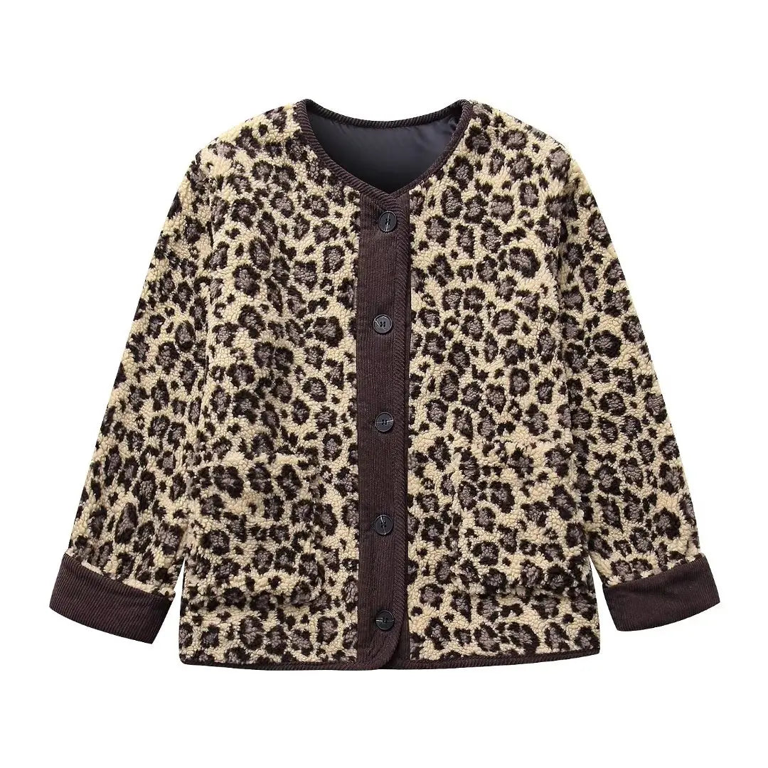 Veste-peluche-leopard-avec-fermeture-boutonnee