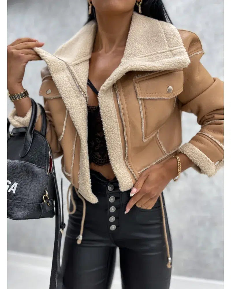Veste-simili-cuir-marron-duveteuse-avec-col