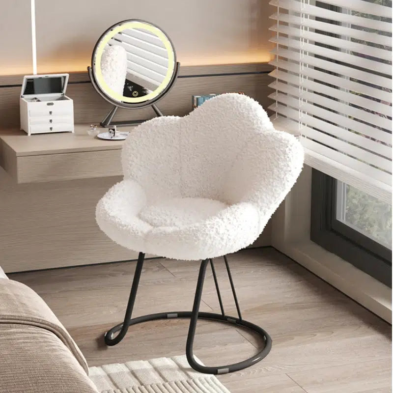 chaise-coquillage-blanc