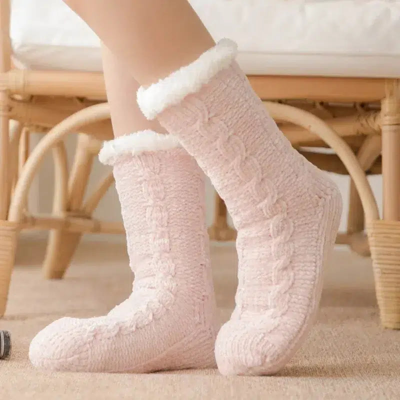 chaussette-confort-mouton-rose-pres-de-banc