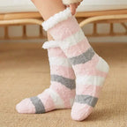 chaussette-fourree-rose-et-grise-avec-rayures